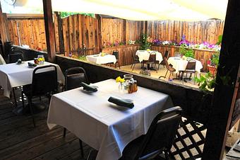 Interior - Moon's Restaurant in Downtown Quincy - Quincy, CA Italian Restaurants
