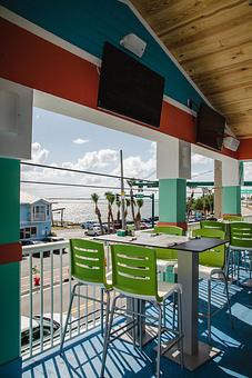 Interior - Mulligan's Beach House Bar & Grill Jensen Beach in Jensen Beach, FL American Restaurants