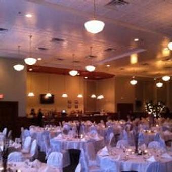 Interior - Murray's Irish Pub & Grille in Downtown Menominee Historic District - MENOMINEE, MI American Restaurants