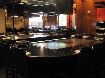 Interior: Hibachi Dining  - NODA Japanese Steakhouse in Westchester County - White Plains, NY Japanese Restaurants