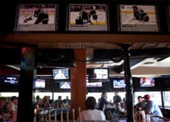 Interior - North End Bar & Grill in Five Corners, North End of Hermosa Beach - Hermosa Beach, CA American Restaurants Interior - North End Bar & Grill in Five Corners, North End of Hermosa Beach - Hermosa Beach, CA American Restaurants