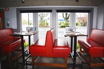 Interior - Not Your Average Joe's in Norwell, MA Restaurants/Food & Dining