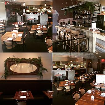 Interior - Oakleys Bistro in Greenbriar - Indianapolis, IN American Restaurants