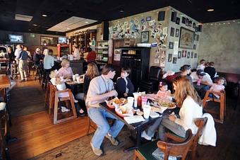 Interior - Otey’s Tavern in Birmingham, AL American Restaurants