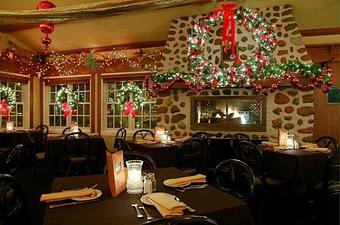 Interior - Palmers Steakhouse in Downtown Hartland - Hartland, WI American Restaurants