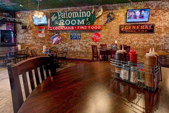 Interior - Palomino Room in Downtown Red Bluff - Red Bluff, CA American Restaurants