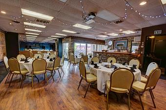 Interior - Palomino Room in Downtown Red Bluff - Red Bluff, CA American Restaurants