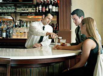 Interior - Papa Razzi in Framingham, MA Italian Restaurants Interior - Papa Razzi in Framingham, MA Italian Restaurants