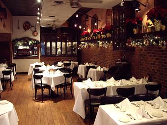 Interior - Papazzio Restaurant in Bayside, NY Bars & Grills