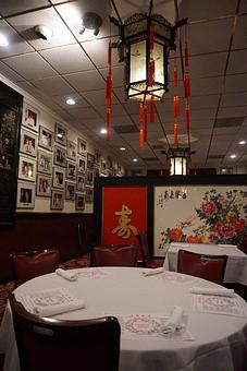 Interior - Peking Gourmet Inn in Falls Church, VA Chinese Restaurants