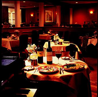 Interior - Piccolo Mondo in Arlington, TX Italian Restaurants