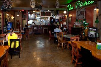 Interior - Pickle Barrel in Sioux Falls, SD Delicatessen Restaurants