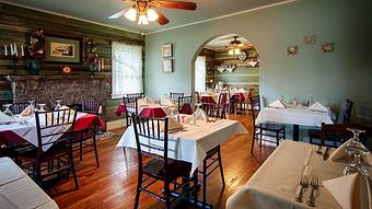 Interior - Pine Street Cafe at Silver Sycamore in Golden Acres - Pasadena, TX Hamburger Restaurants