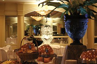 Interior - Pines Manor in Edison, NJ American Restaurants