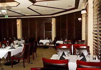 Interior: Dining Room - Plaza Grill in Marathon, FL American Restaurants