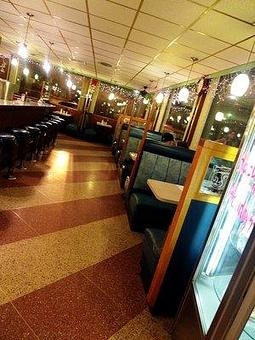 Interior - Queen City Family Restaurant in Reading, PA Diner Restaurants