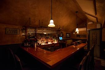 Interior - Queequeg's in Downtown Historic District - Nantucket, MA American Restaurants