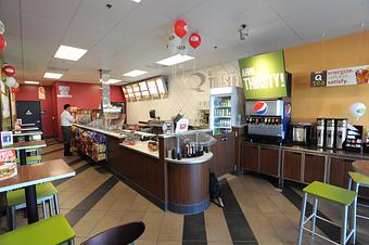Interior - Quiznos Sub in Los Angeles, CA Sandwich Shop Restaurants