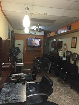 Interior - Qumar's Hair Studio in Union, NJ Beauty Salons