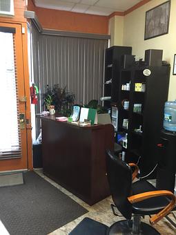 Interior - Qumar's Hair Studio in Union, NJ Beauty Salons