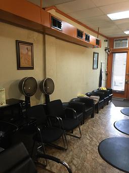 Interior - Qumar's Hair Studio in Union, NJ Beauty Salons