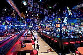 Interior - Recovery Sports Grill in Amsterdam, NY American Restaurants