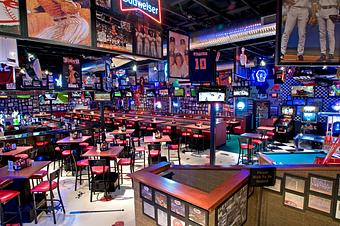 Interior - Recovery Sports Grill in Amsterdam, NY American Restaurants