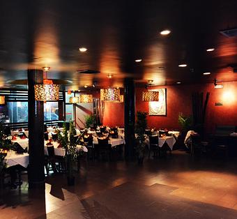 Interior - Red Chutney in Iselin, NJ Chinese Restaurants