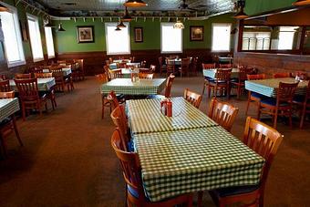 Interior - Rocco's Smokehouse Grille in Williamsburg, VA American Restaurants