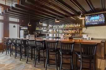 Interior - Ruddy Duck Restaurant - The Wetlands Bar in Klamath Falls, OR American Restaurants