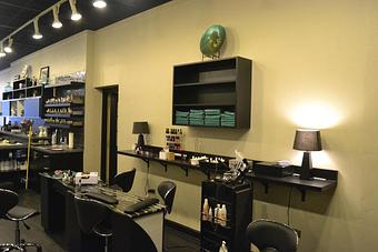 Interior - Salon 448 in Georgetown Square - Wood Dale, IL Beauty Salons