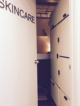 Interior - Salon Tewl in Bellevue - Bellevue, WA Beauty Salons