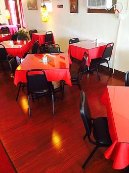 Interior - Santina's Kitchen in Stowe - Pottstown, PA American Restaurants