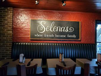 Interior - Selena's at Willow Lake Tavern in Anchorage - Louisville, KY American Restaurants