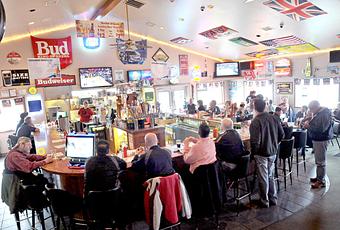 Interior - Shakers Lounge in Ottawa - Ottawa, IL American Restaurants