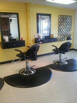 Interior - Signature Brow Eyebrow Threading in Bryan, TX Beauty Salons