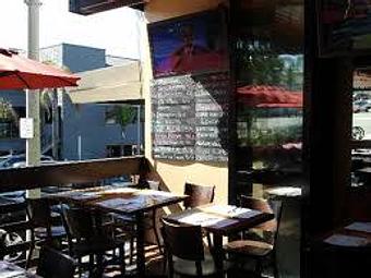 Interior - Simmzy's in Downtown Manhattan Beach - Manhattan Beach, CA American Restaurants