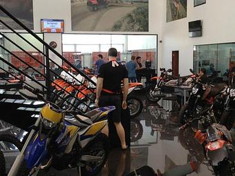 Interior - Slavens Racing in Colorado Springs, CO Sports & Recreational Services
