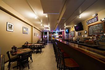 Interior - Slice Parlor in Nob Hill - Albuquerque, NM Pizza Restaurant