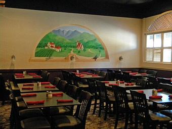 Interior - Snappy's Italian Restaurant & Pizzeria in Maggie Valley, NC Italian Restaurants
