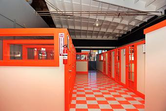 Interior - South Park Doggie LAX Boarding and Daycare in LAX Los Angeles Airport - Inglewood, CA Pet Boarding & Grooming