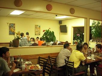 Interior - Sri Siam Cafe in North Hollywood, CA Cafe Restaurants