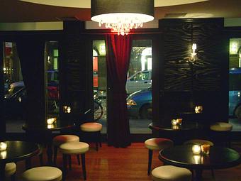 Interior - Stella Manhattan Bistro in South Street Seaport - New York, NY American Restaurants
