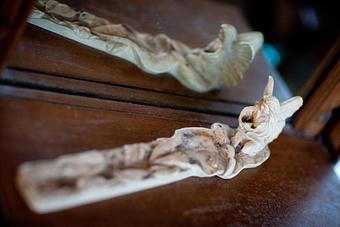 Interior - Suz Pratt The Holistic Stylist in Ferguson Historic Business District ~ Jeske Park - Ferguson, MO Beauty Salons