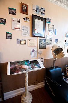 Interior - Suz Pratt The Holistic Stylist in Ferguson Historic Business District ~ Jeske Park - Ferguson, MO Beauty Salons