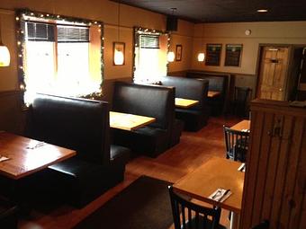 Interior - Swifty's Restaurant & Pub 2 in Delmar, NY American Restaurants