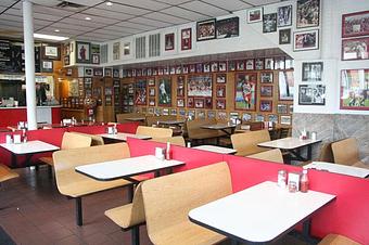 Interior - T Anthony's Restaurant in Boston, MA Pizza Restaurant