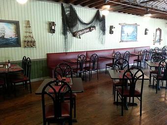 Interior - The Black Pearl Surf & Turf Grill in North East, MD American Restaurants