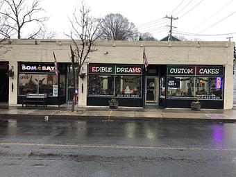 Interior - The Bom Bay Cafe in Naugatuck, CT Coffee, Espresso & Tea House Restaurants