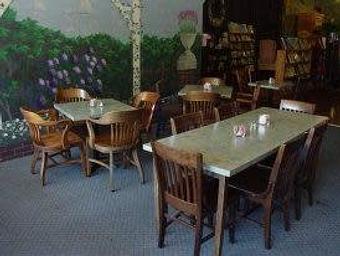 Interior - The Buzz in Benton, IL Coffee, Espresso & Tea House Restaurants